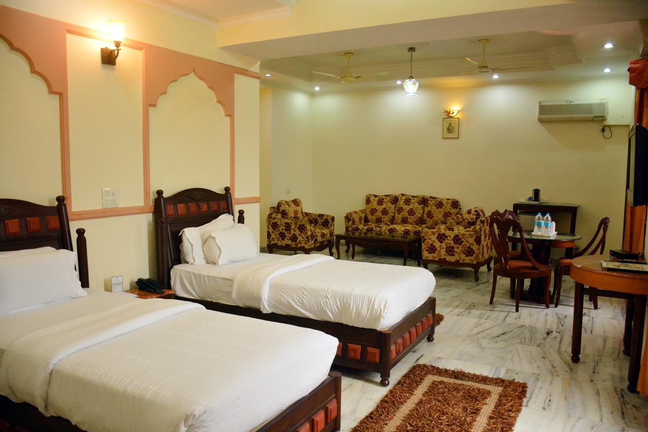 Hotel Vasundhara Palace Rishīkesh Eksteriør bilde